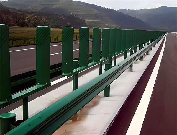 马鞍山三波护栏板在高速公路的应用